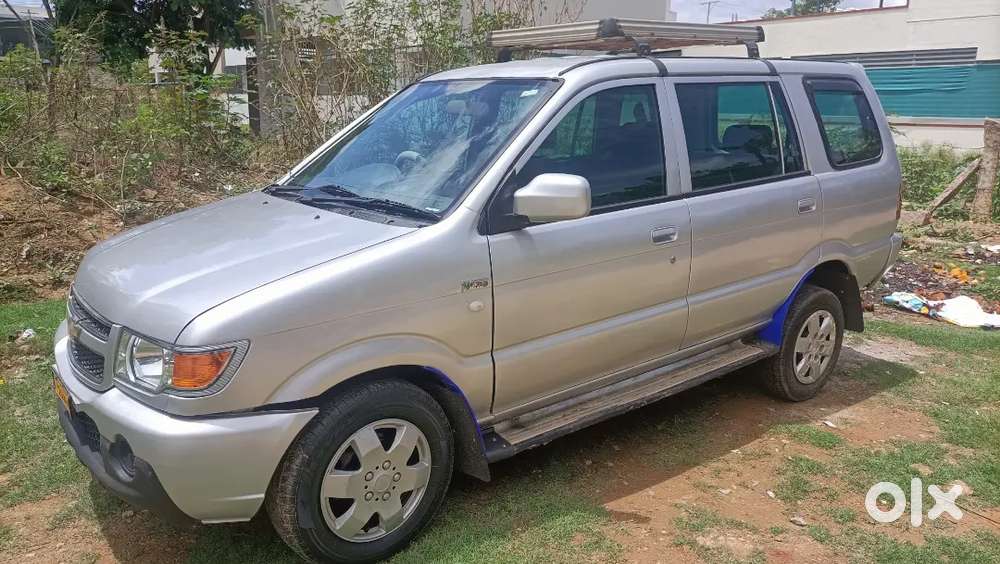 Chevrolet Tavera Neo 2015