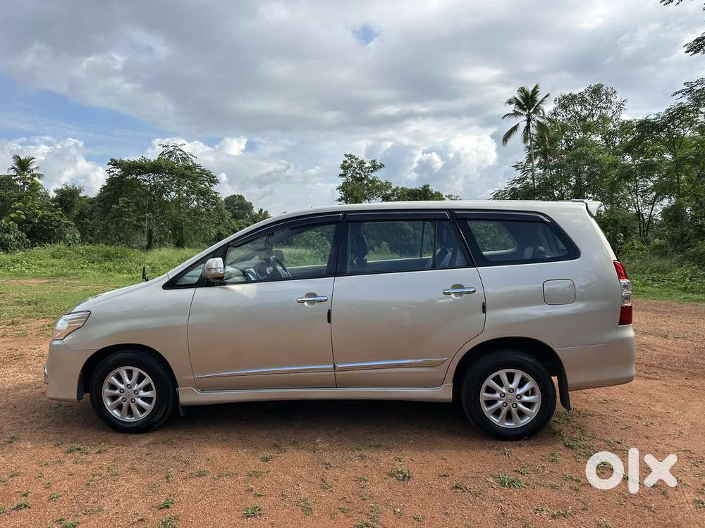 Toyota Innova 2.5 Vx 7 Str Bs-iii, 2014, Diesel