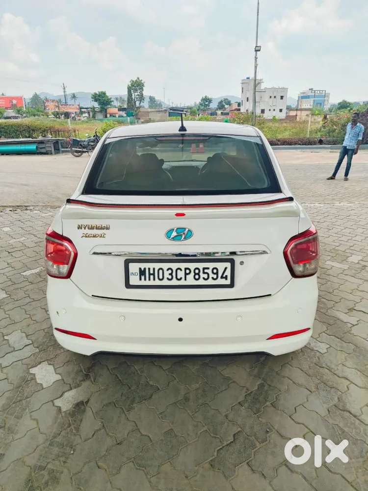Hyundai Xcent Base 2018