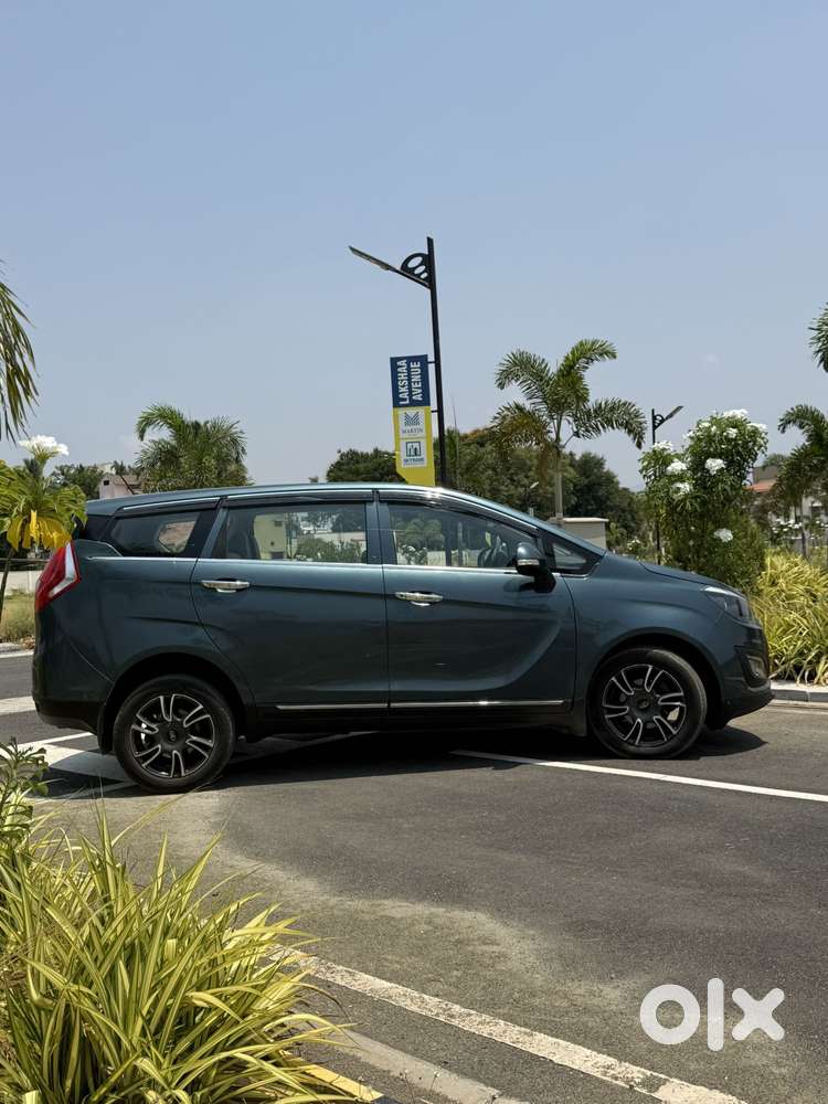 Mahindra Marazzo M8, 2019, Diesel