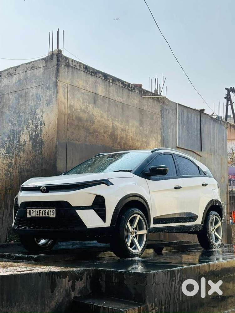 Tata Nexon 2024 Petrol 32000 Km Driven