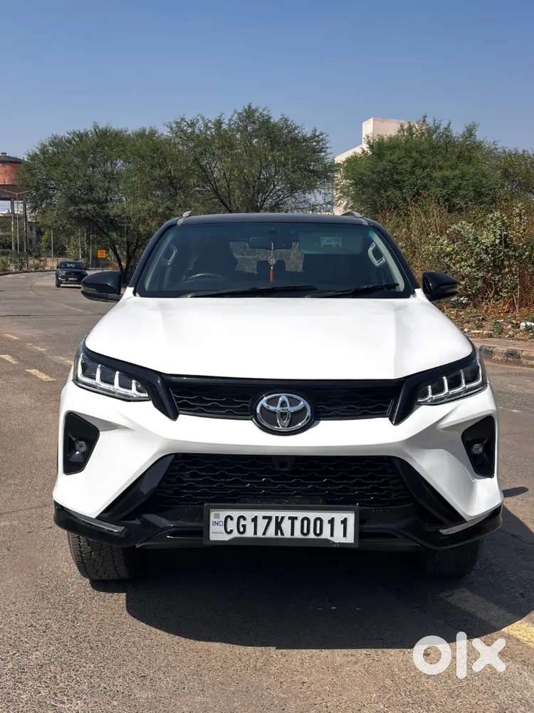 Toyota Fortuner Legender 2022
