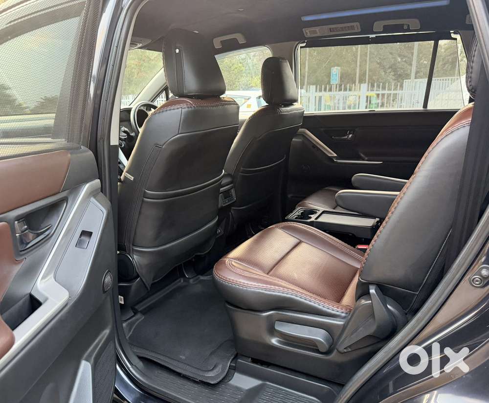 Toyota Innova Hycross 2.0 Vx Hybrid 7 Str, 2023, Petrol