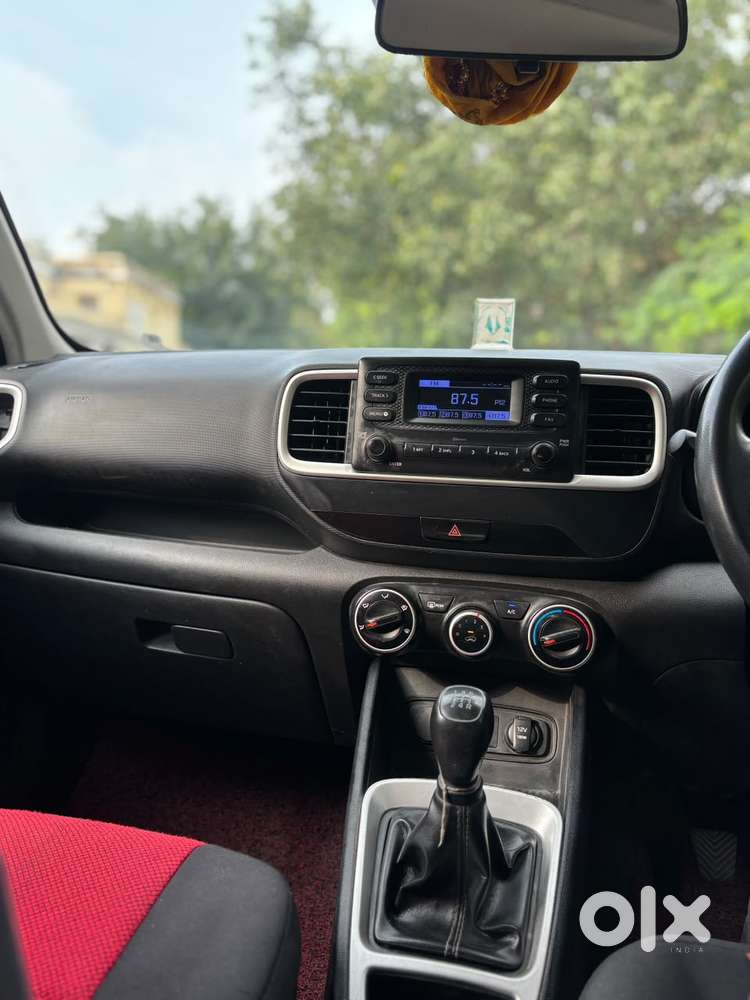 Hyundai Venue S Turbo, 2020, Petrol
