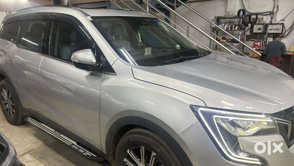 Mahindra Xuv700 2.0 Ax 7 Petrol Mt Str, 2024, Petrol