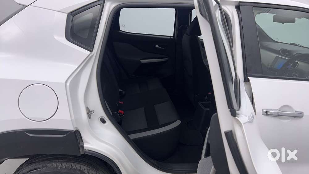 Nissan Magnite Xv Turbo, 2021, Petrol
