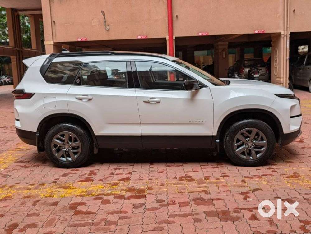 Tata Safari Pure Plus S, 2024, Diesel