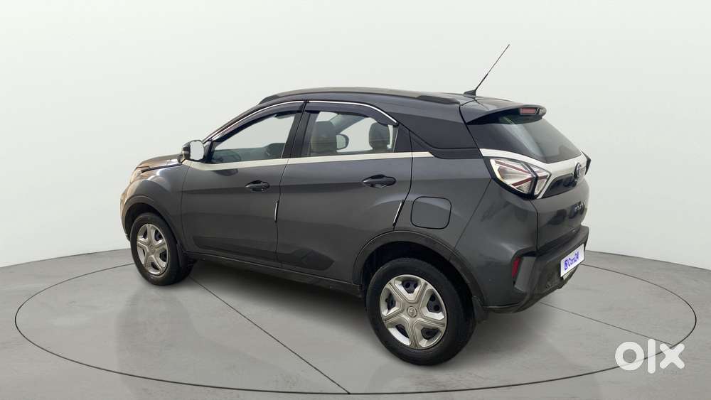 Tata Nexon 1.5 Revotorq Xma Amt (s), 2021, Petrol