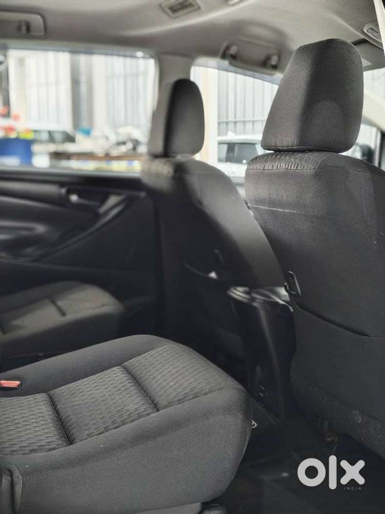 Toyota Innova Crysta