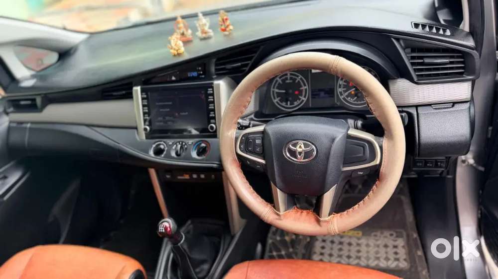Toyota Innova Crysta 2021 8 Setter  G Version