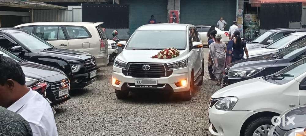 Toyota Innova Crysta 2018 Diesel Well Maintained