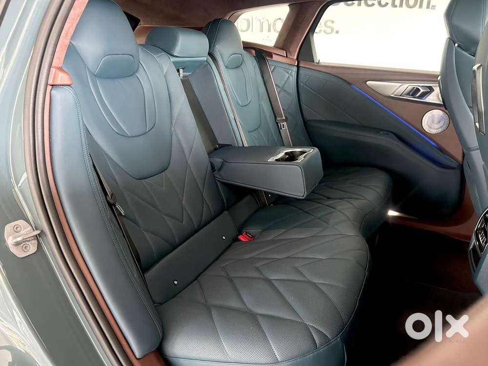 Bmw Xm Plug-in Hybrid, 2025, Cng & Hybrids
