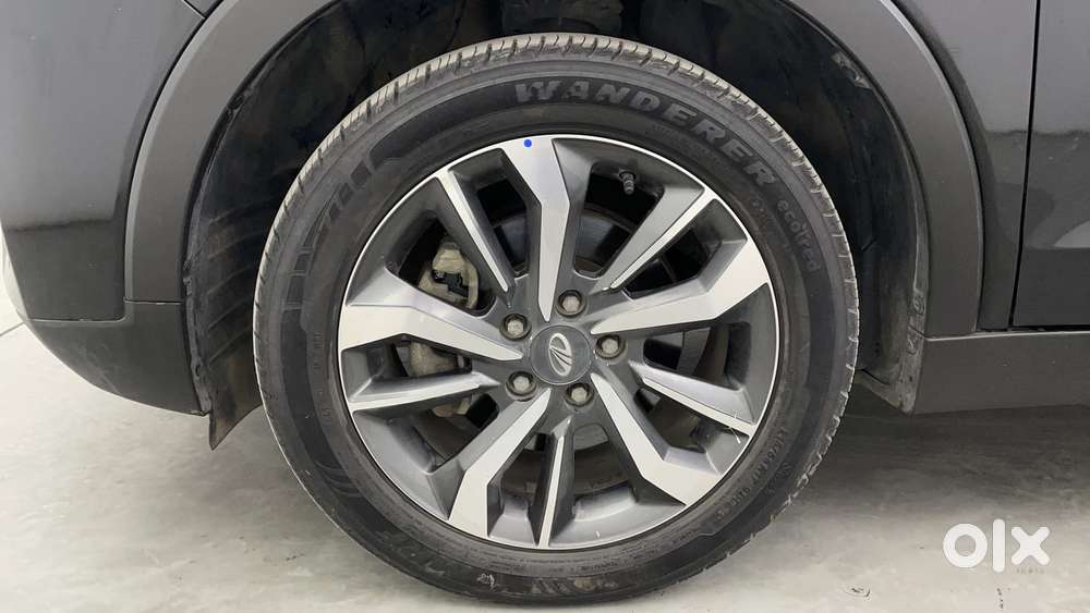 Mahindra Xuv300 W8 Option, 2021, Petrol