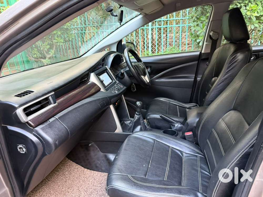 Toyota Innova Crysta 2.4 G Mt, 2017, Diesel