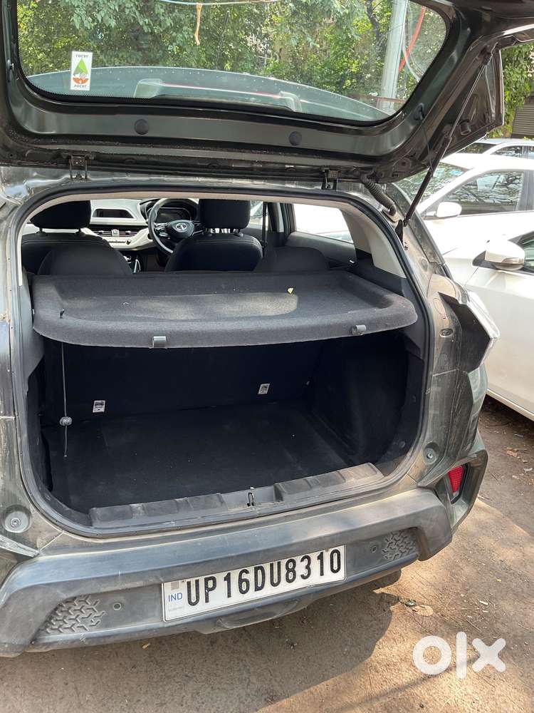 Tata Nexon 1.2 Revotron Xma Amt, 2023, Petrol