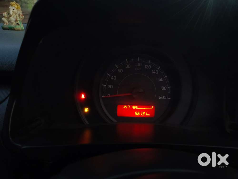 Maruti Suzuki Swift 1.2 Lxi (o), 2022, Petrol