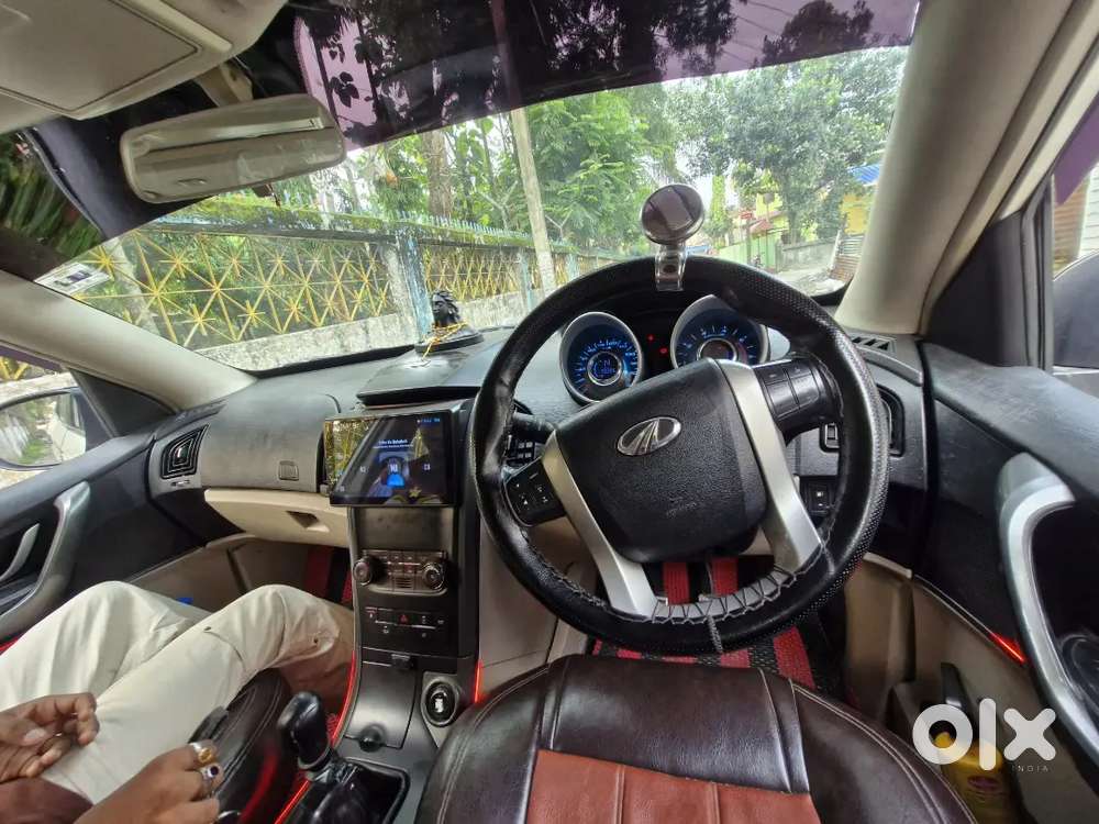 Xuv500 W10 Top Model