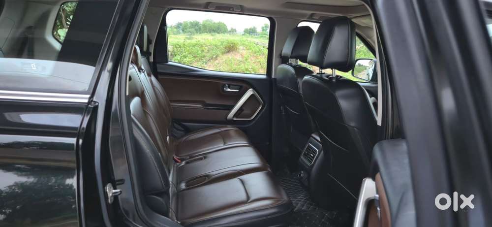 Mahindra Scorpio-n 2.2 Z8 L Diesel Mt 7 Str, 2023, Diesel
