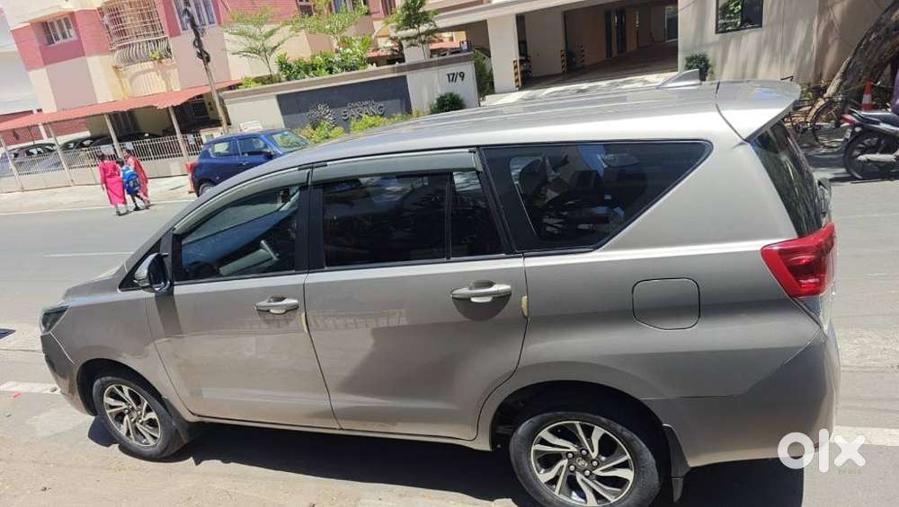 Toyota Innova Crysta 2.4 G Mt, 2022, Diesel