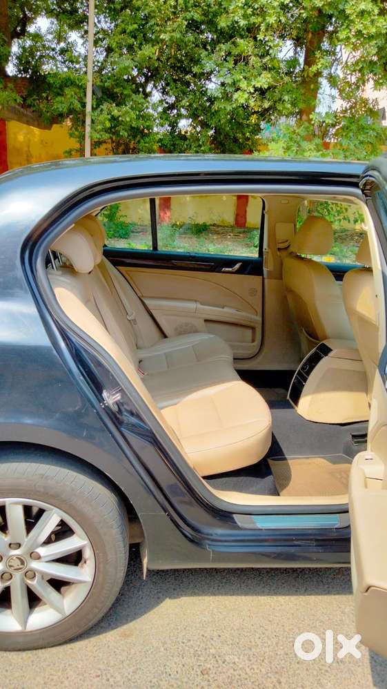 Skoda Superb 2013-2015 Elegance 1.8 Tsi Mt, 2015, Petrol