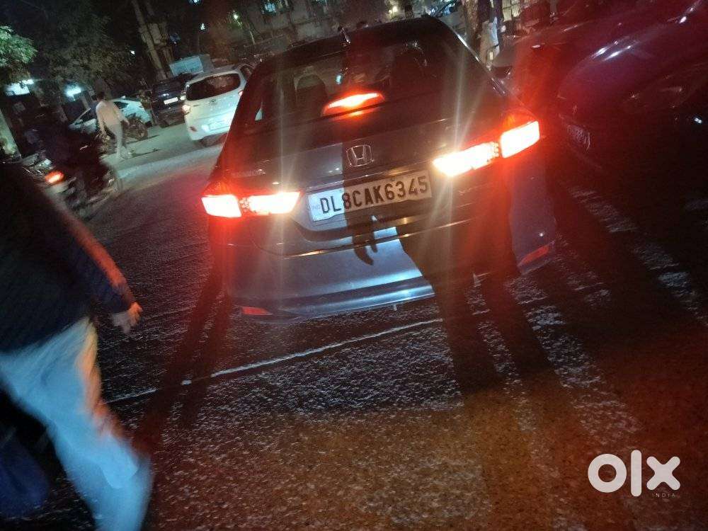 Honda City V At Sunroof I-vtec, 2015, Petrol