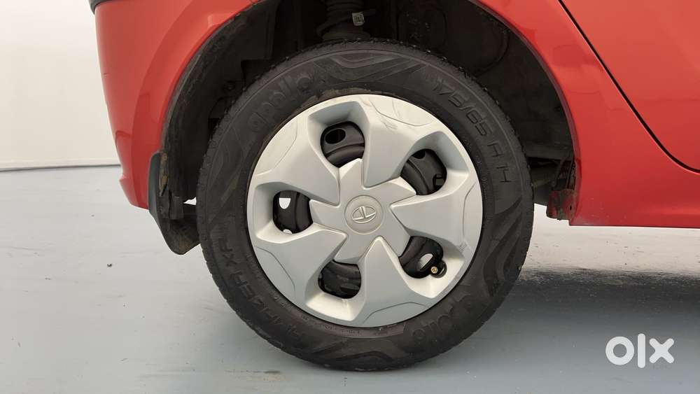 Tata Tiago 1.2 Revotron Xt Option, 2021, Petrol