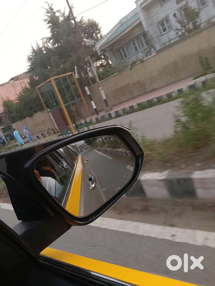Maruti Suzuki Dzire 2012