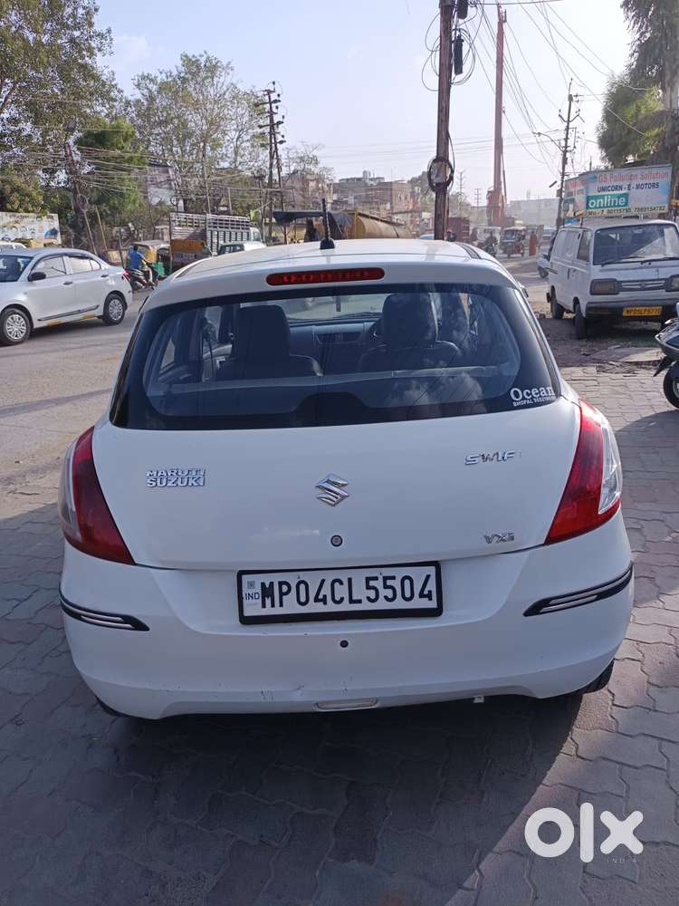 Maruti Suzuki Swift Vxi 1.2 Abs Bs-iv, 2013, Petrol