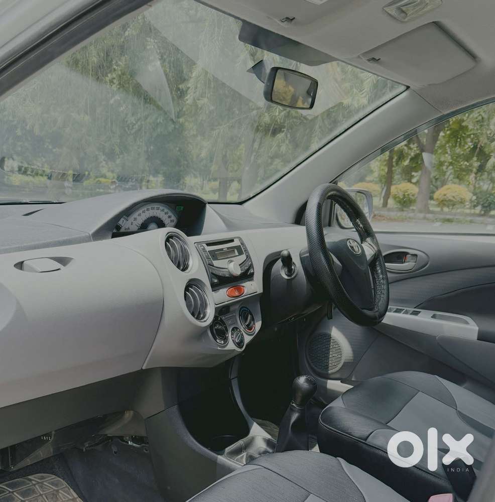 Toyota Etios Liva V Sp*, 2011, Petrol