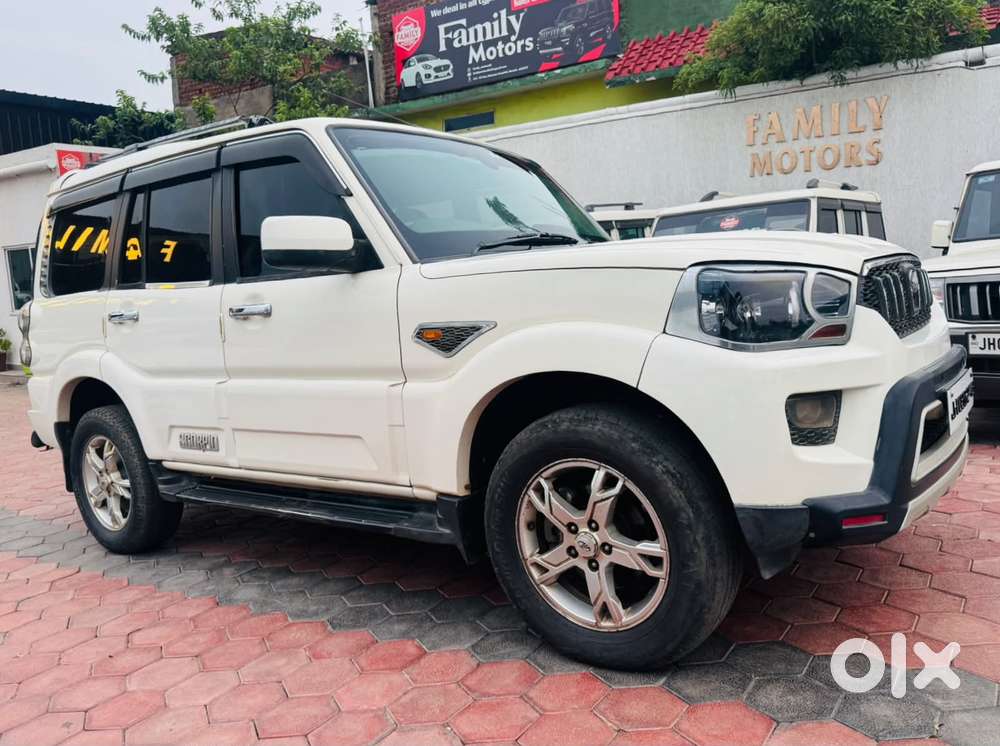 Mahindra Scorpio S10, 2017, Diesel
