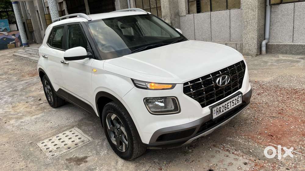 Hyundai Venue S Plus Mt 1.2 Kappa, 2022, Petrol