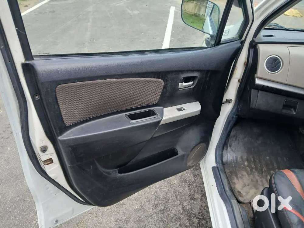 2013 Maruti Suzuki Wagon R Lxi Cng Optional