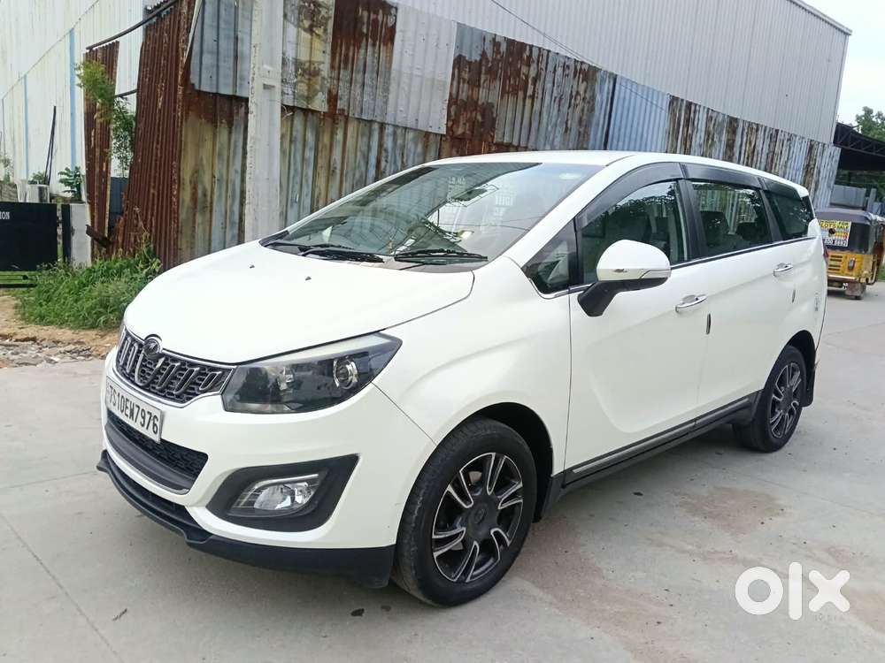 Mahindra Marazzo M8, 2018, Diesel