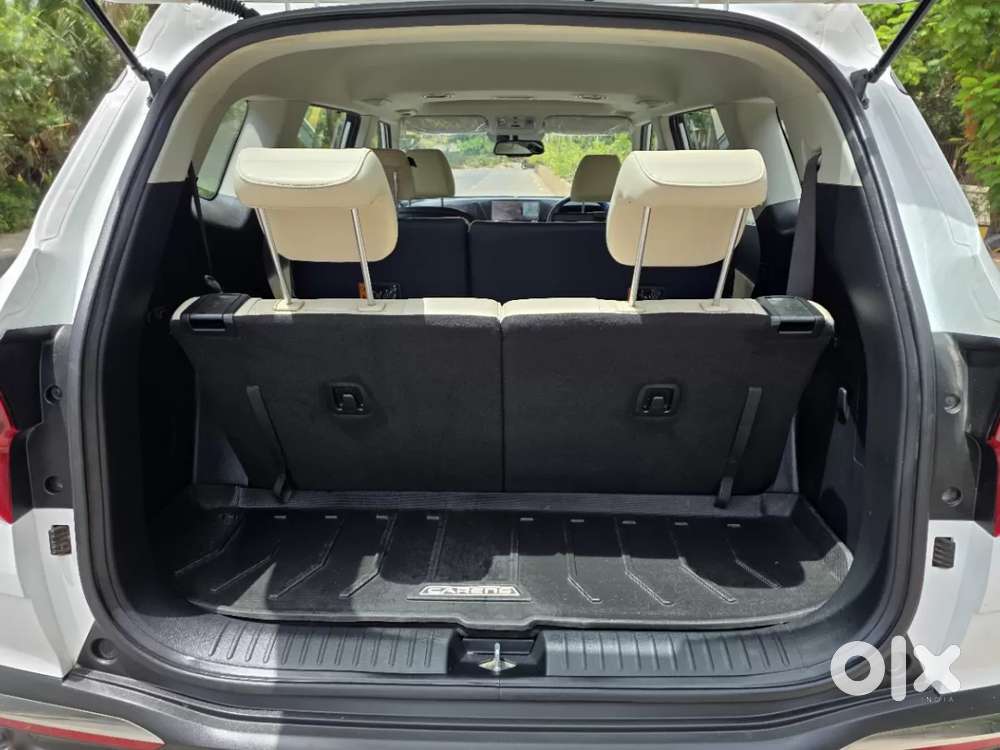 Kia Carens 1.5 Luxury Plus Turbo Dct 7 Str, 2024, Petrol