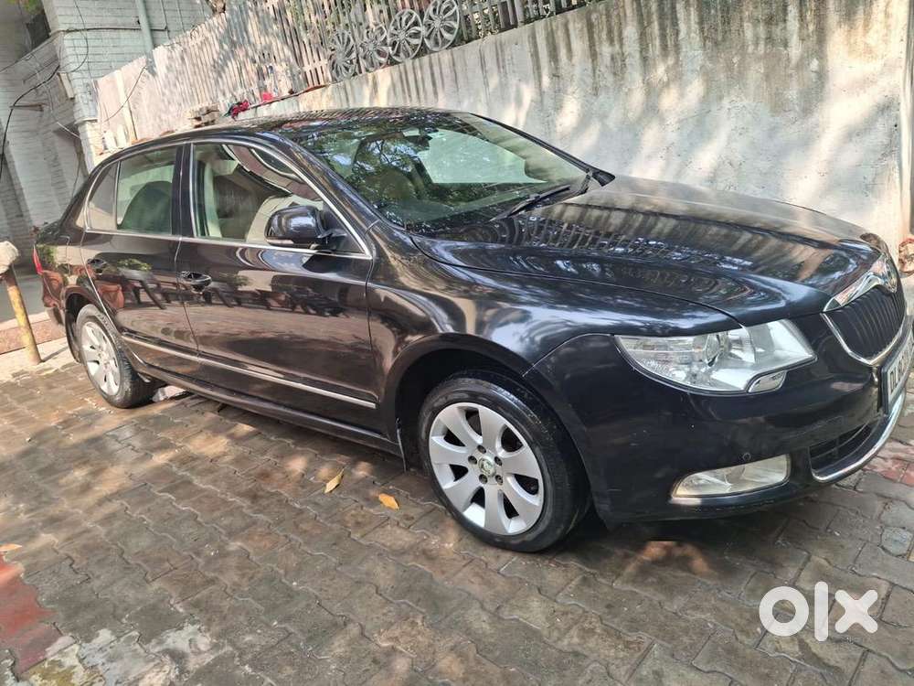 Skoda Superb 2012 Petrol 59800 Km Driven