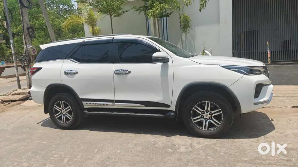Toyota Fortuner 2024 Diesel 60000 Km Driven