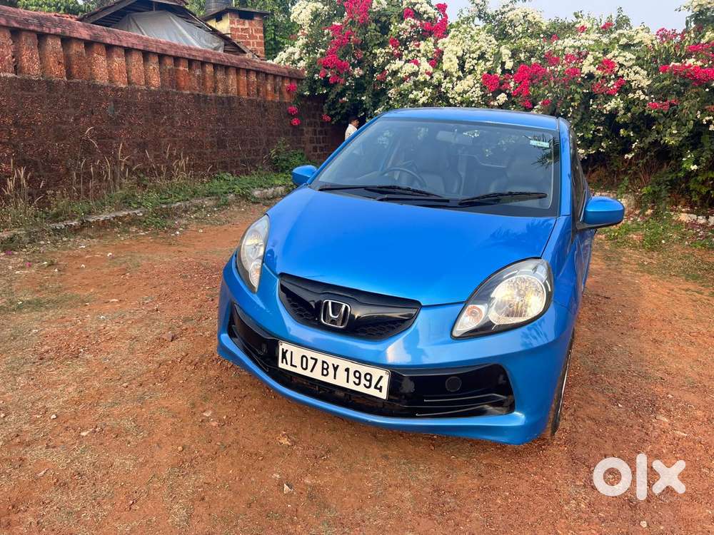 Honda Brio V Mt, 2014, Petrol