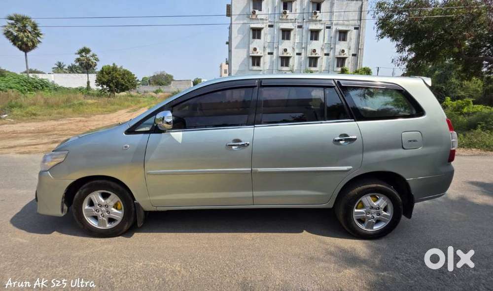 Toyota Innova 2009-2011 2.5 E 8 Str, 2008, Diesel