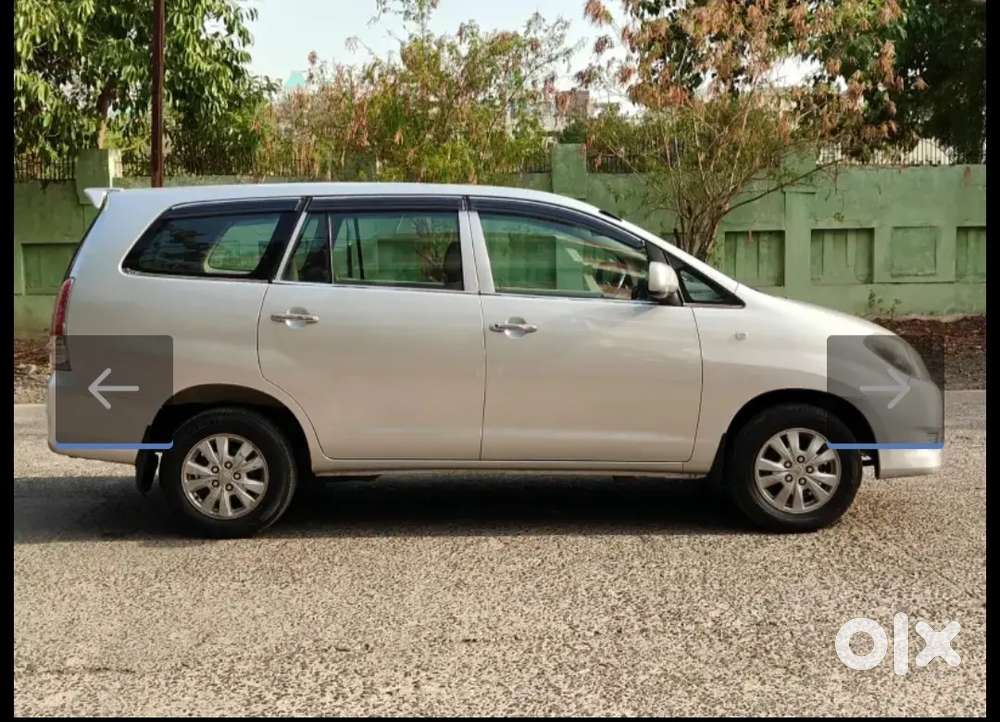 Toyota Innova 2.5 V 2011
