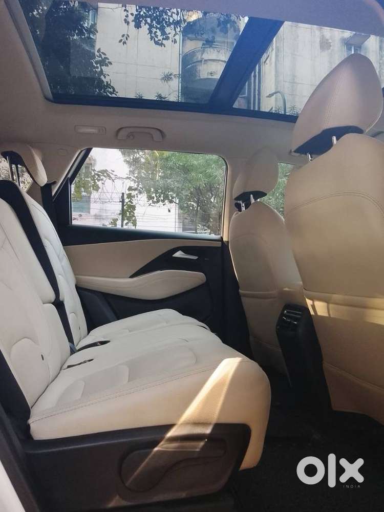 Mg Hector Sharp Pro 1.5 Turbo Cvt Dual Tone, 2023, Petrol