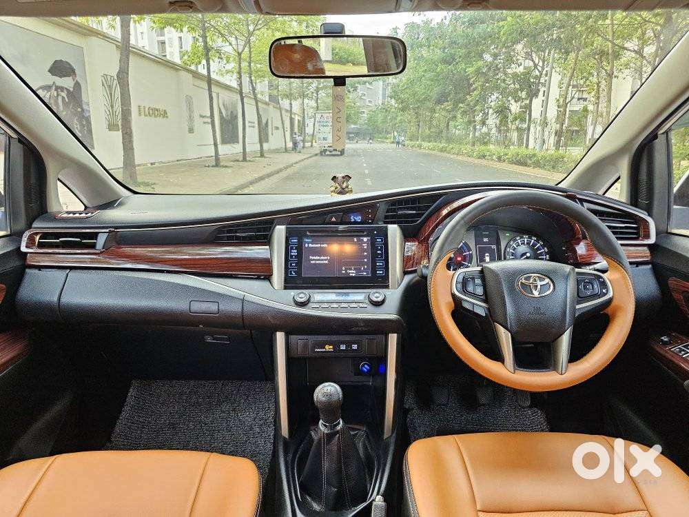 Toyota Innova Crysta 2.4 V, 2016, Diesel