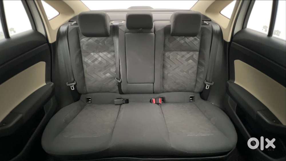 Skoda Slavia Ambition 1.0l Tsi Mt, 2022, Petrol