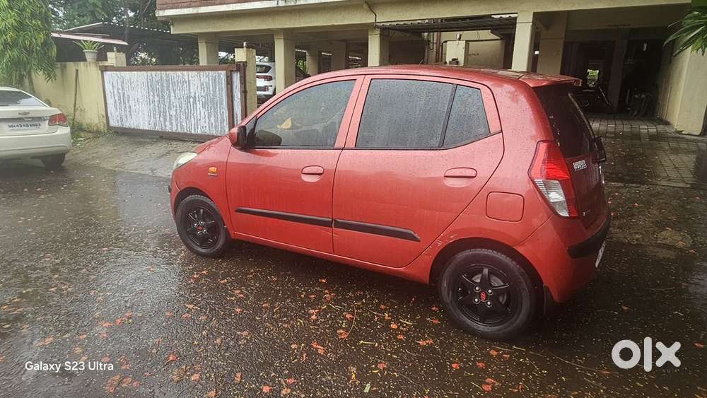 Hyundai I10 Petrol Automatic With Sunroof