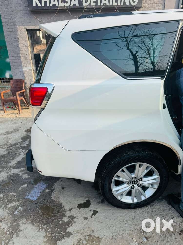 Toyota Innova Crysta 2018 Diesel Well Maintained