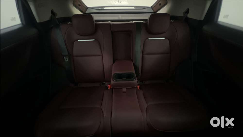 Tata Curvv S 1.2 Hyperion Gdi Petrol 7dca, 2025, Petrol