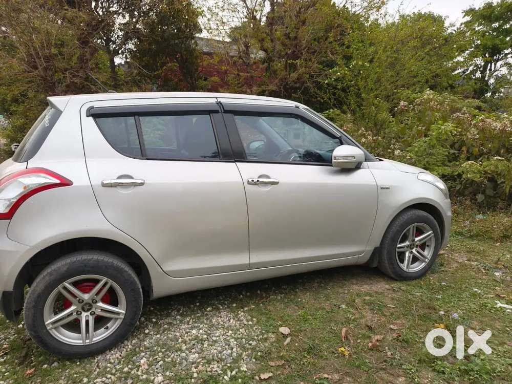 Maruti Suzuki Swift 2017 Diesel 80000 Km Driven