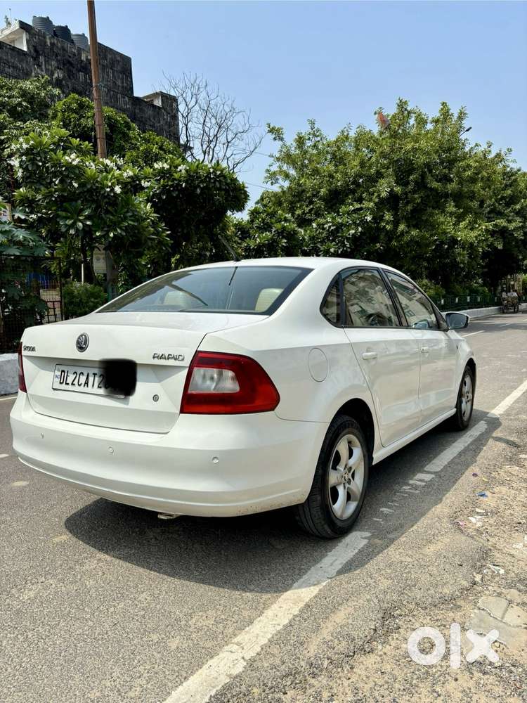 Skoda Rapid Elegance Mpi, 2014, Petrol