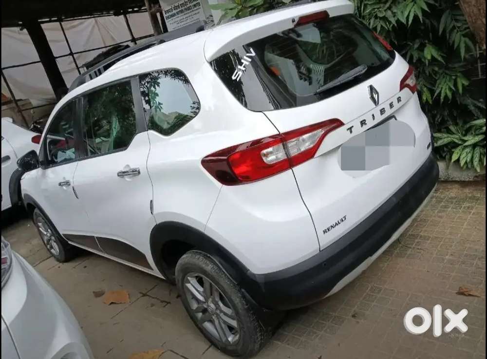 Renault Triber 2024 Petrol Well Maintained