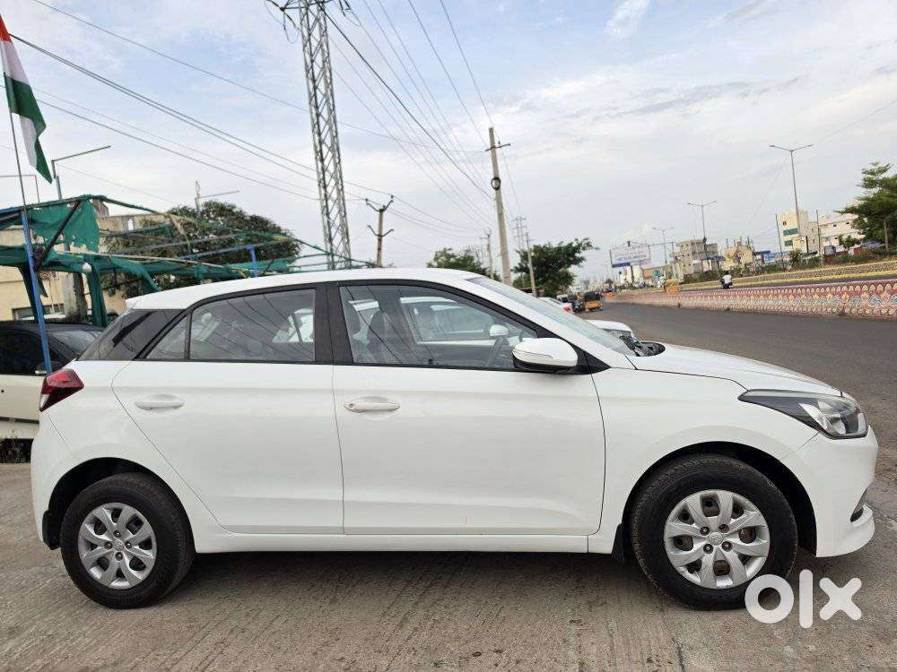 Hyundai Elite I20 1.2 Sportz Plus Vtvt Cvt, 2019, Petrol