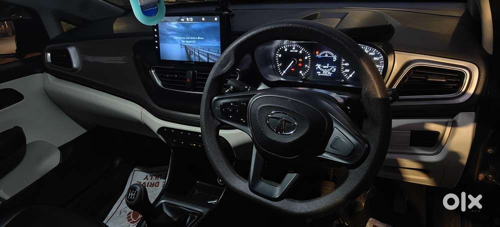 Tata Altroz 2023 Petrol Well Maintained